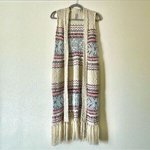 Dannytex Women’s Bohemian Knit Fringe Sleeveless Cardigan Made in Mexico